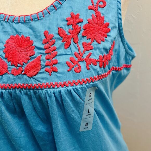 Old Navy Women’s Blue Pink Embroidery Knit Tank Top Size Large - Picture 2 of 6